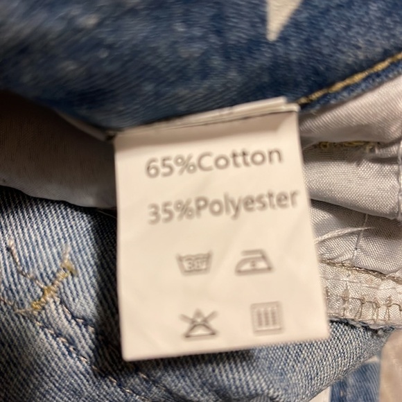 NWT, Blue Jeans featuring White Stars and Rips! By Camisa, Large, 32" Waist. - Picture 4 of 7